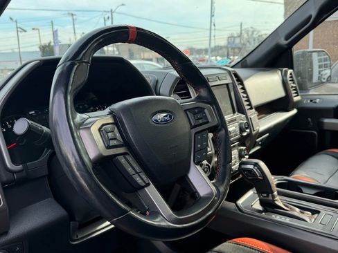 Used 2017 Ford F150 Raptor w/ Equipment Group 802A Luxury image 9