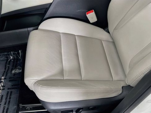 Used 2023 Nissan Rogue SL AWD/4WD image 18