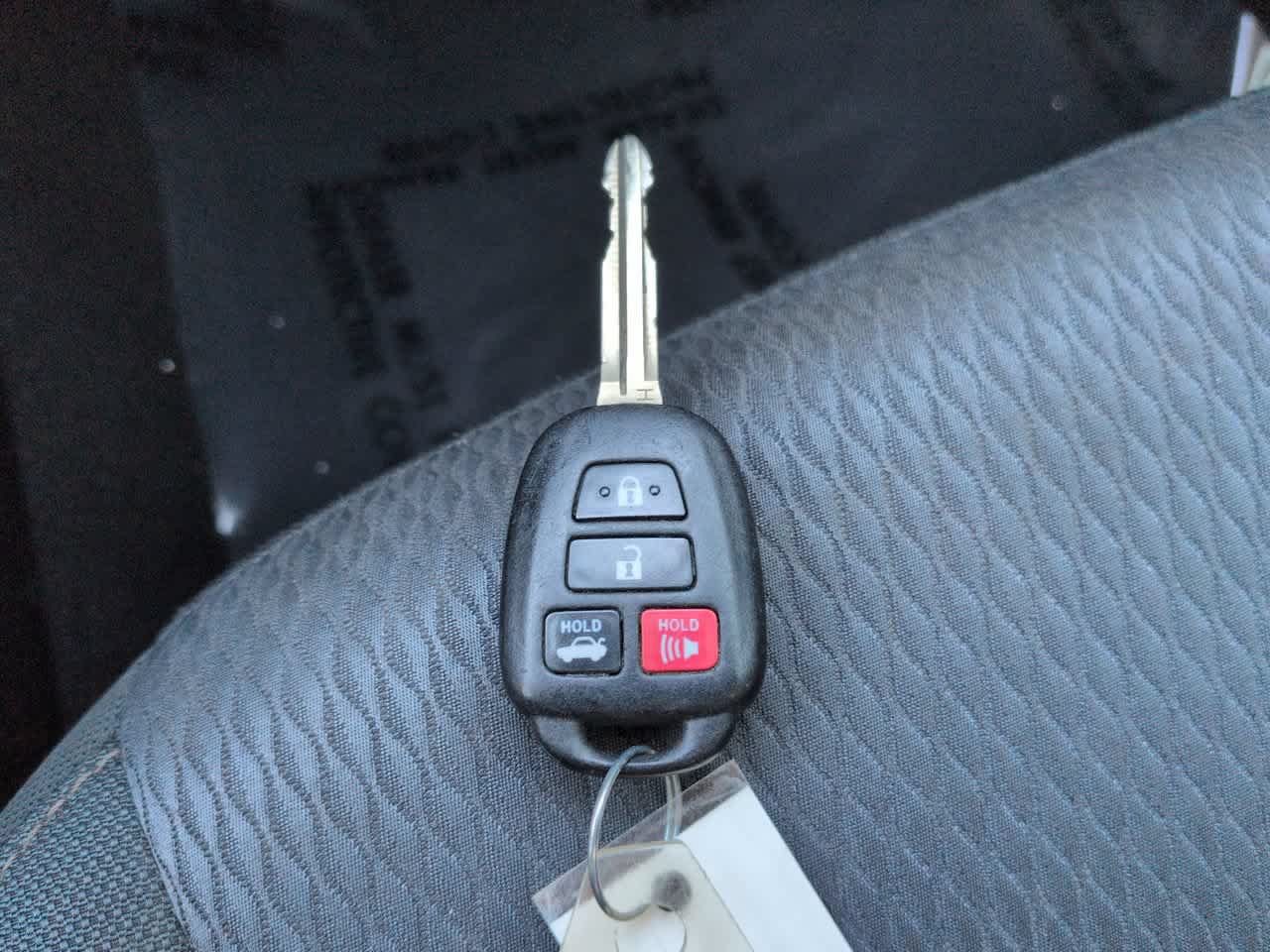 Used 2018 Toyota Corolla LE FWD image 25