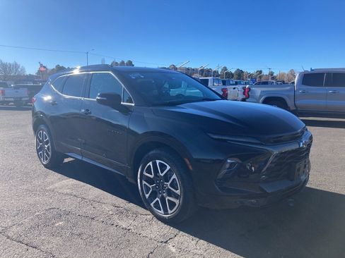 Certified 2025 Chevrolet Blazer RS image 1