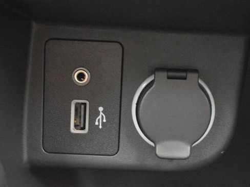 Certified 2025 Nissan Kicks Play S FWD image 20