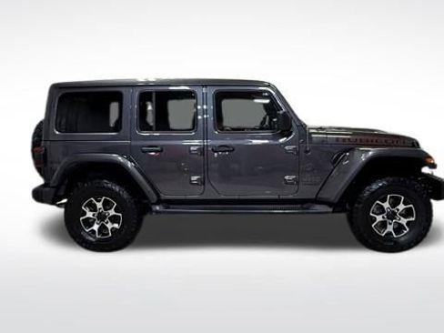 Used 2020 Jeep Wrangler Unlimited Rubicon w/ Uconnect 4C Nav & Sound Group image 3