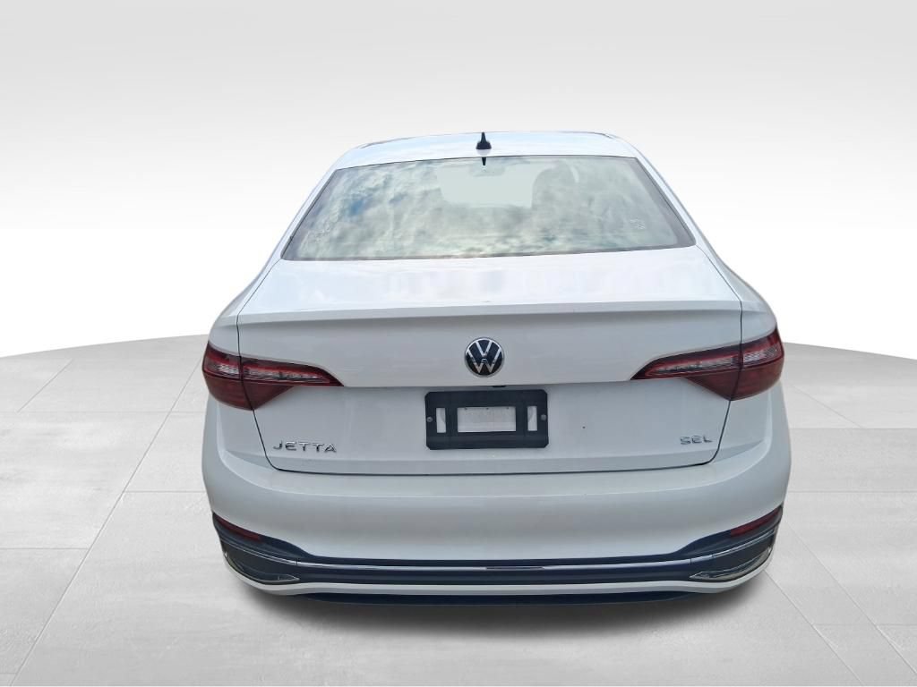 Used 2024 Volkswagen Jetta SEL FWD image 7