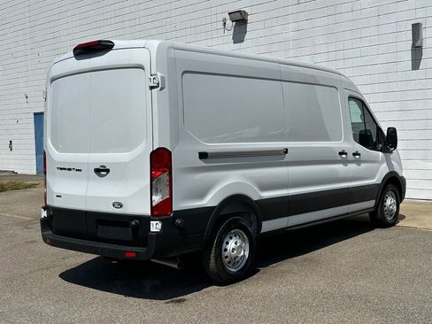 New 2026 Ford Transit 250 148 Medium Roof Extended AWD w/ Load Area Protection Package image 31