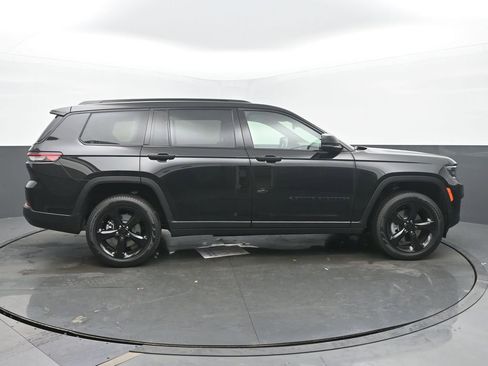 New 2025 Jeep Grand Cherokee L Limited image 6