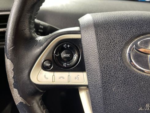 Used 2018 Toyota Prius Prime Premium image 26