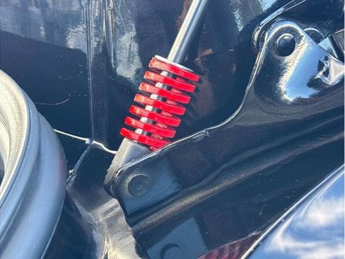 Used 2019 Tesla Model 3 Standard Range image 12