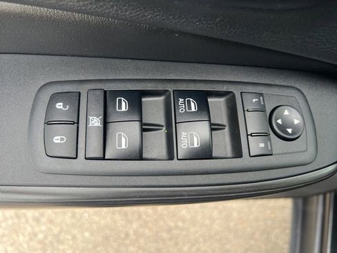 Used 2015 Jeep Cherokee Limited AWD/4WD image 52