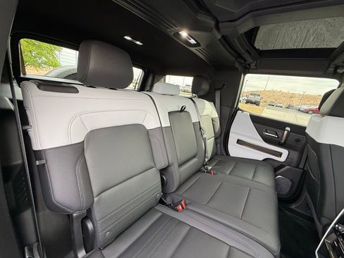 Used 2024 GMC Hummer EV 3X image 18