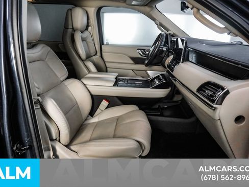 Used 2021 Lincoln Navigator Reserve w/ Luxury Package AWD/4WD image 14