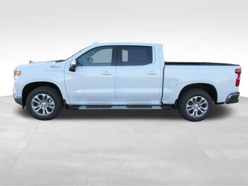 New 2026 Chevrolet Silverado 1500 LTZ w/ LTZ Premium Package AWD/4WD image 3