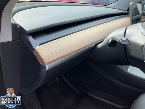 Used 2023 Tesla Model 3 Standard Range image 19