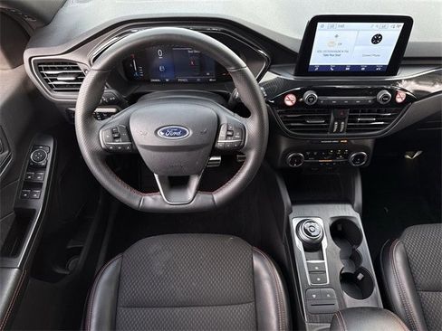 Used 2024 Ford Escape ST-Line image 11