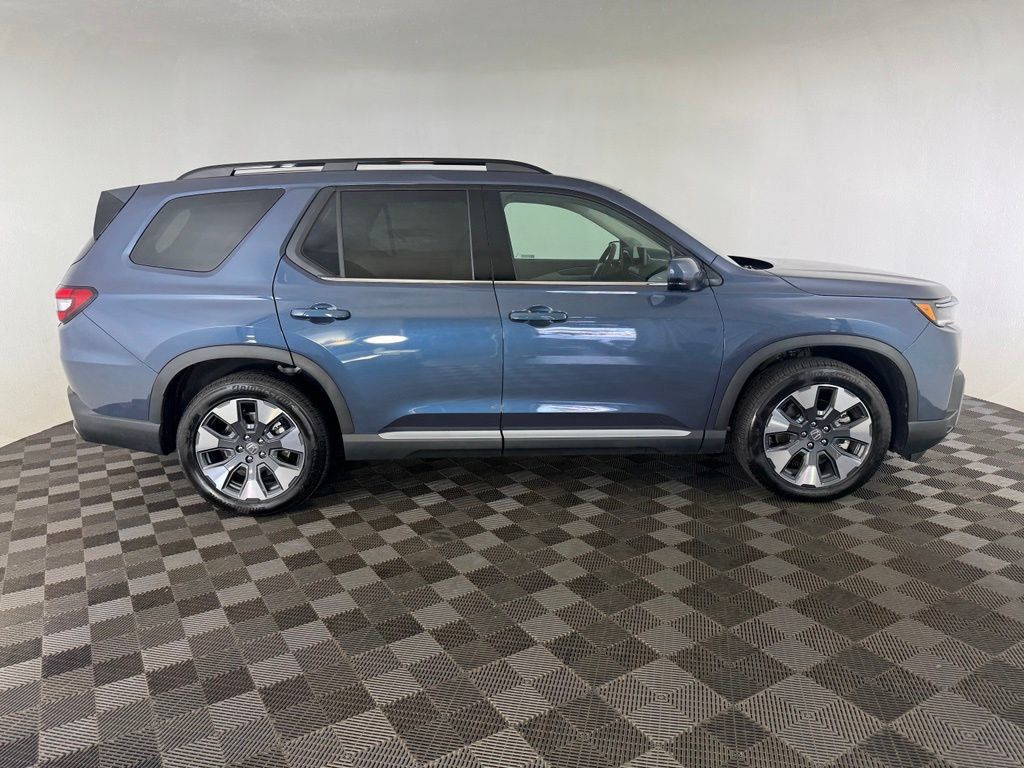 Used 2026 Honda Pilot Touring image 9