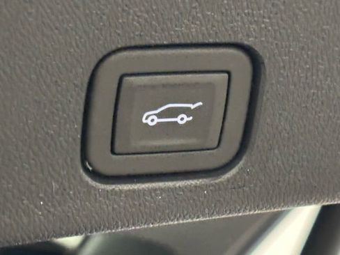 New 2026 GMC Acadia Denali w/ Super Cruise Package image 10