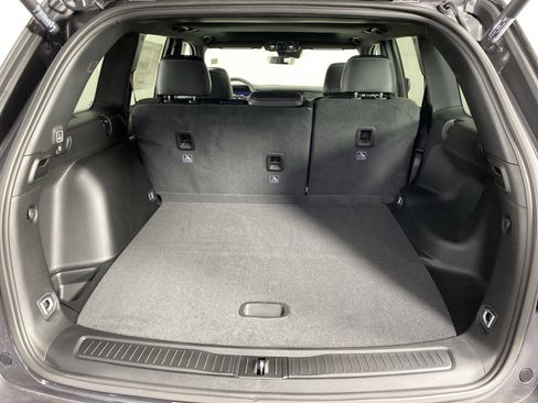 New 2026 Jeep Grand Cherokee Altitude image 31