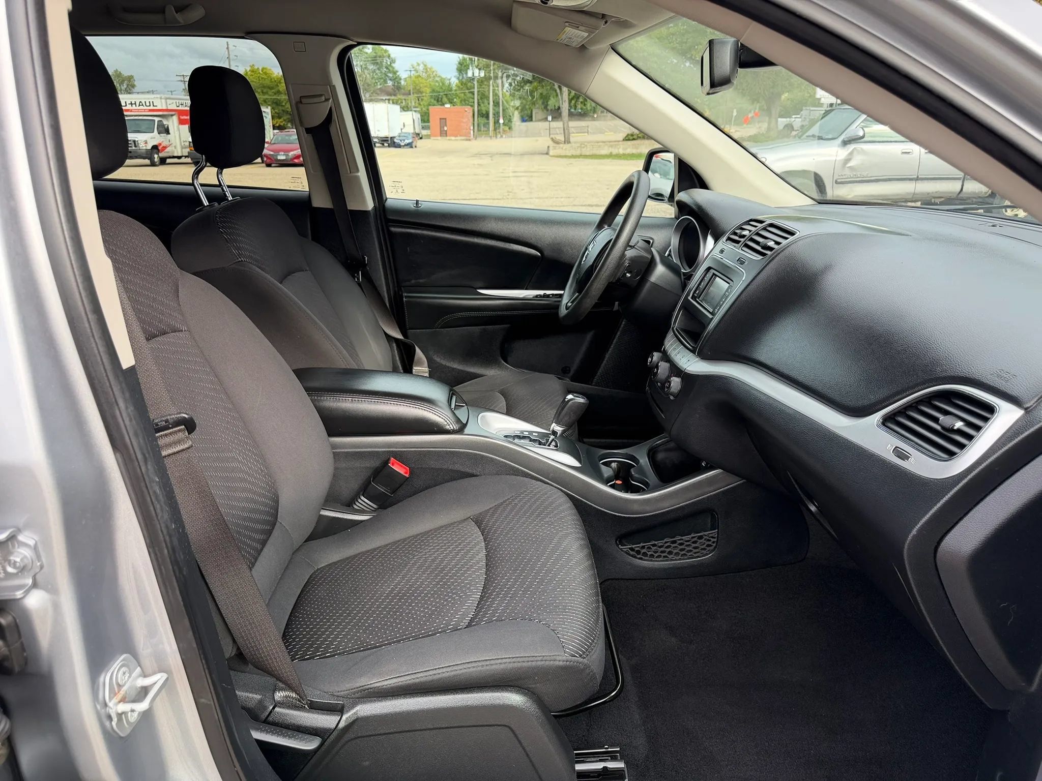 Used 2018 Dodge Journey SE FWD image 19