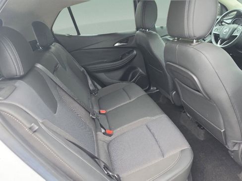 Used 2022 Buick Encore GX Select FWD image 32