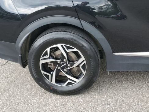 Used 2023 Kia Sportage LX AWD/4WD image 5