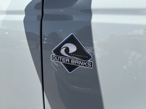 Used 2024 Ford Bronco Outer Banks w/ Sasquatch Package image 5