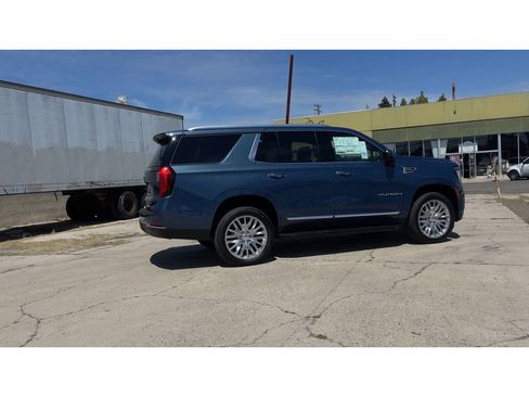 New 2026 GMC Yukon Elevation AWD/4WD image 3