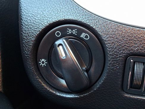 Used 2015 Dodge Grand Caravan SE w/ Quick Order Package 29E SE image 24