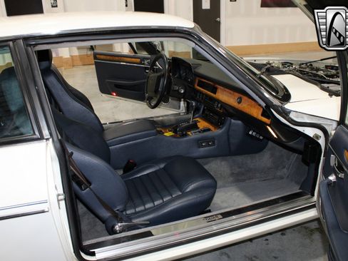 Used 1991 Jaguar XJS V12 Coupe image 7