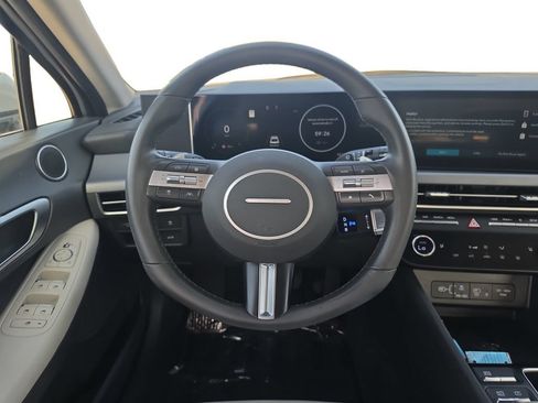 Certified 2025 Hyundai Sonata SEL FWD image 15