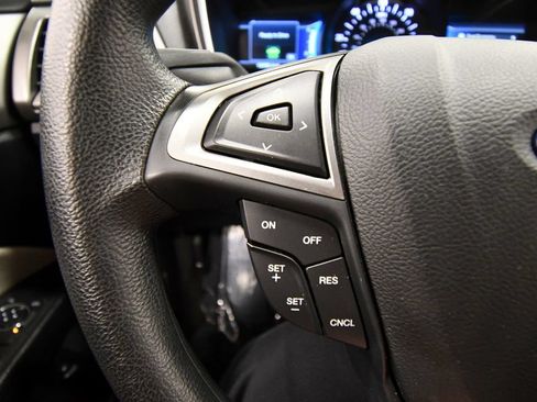 Used 2018 Ford Fusion S FWD image 19