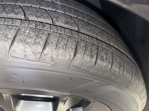 New 2026 Kia Carnival EX image 11