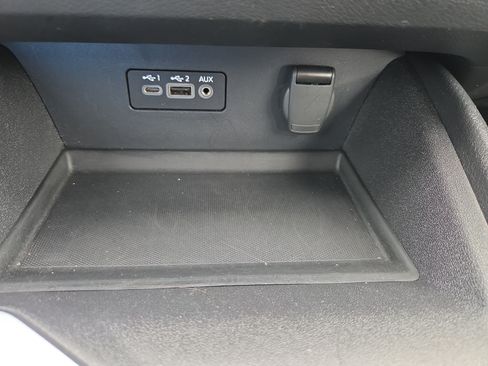 Used 2025 Nissan Altima 2.5 SV FWD image 16