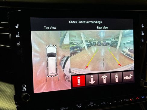 Certified 2023 Jeep Grand Wagoneer Series III image 20