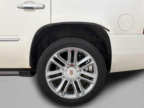 Used 2013 Cadillac Escalade Platinum AWD/4WD image 36