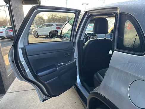 Used 2024 Mitsubishi Outlander Sport SE image 11