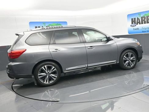 Used 2020 Nissan Pathfinder Platinum image 6