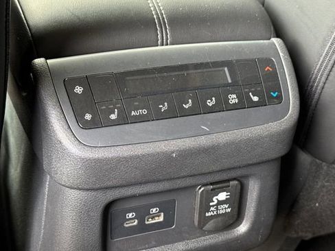 Used 2023 Nissan Pathfinder Platinum image 14