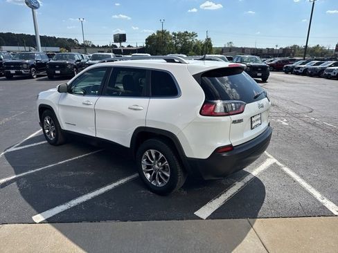Used 2019 Jeep Cherokee Latitude Plus image 4