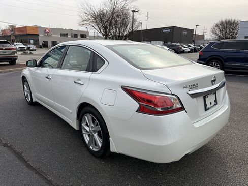 Used 2015 Nissan Altima 2.5 SL w/ Technology Package image 5