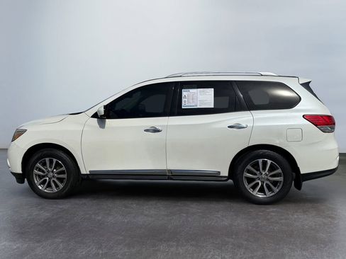 Used 2015 Nissan Pathfinder SL w/ SL Premium Package FWD image 6