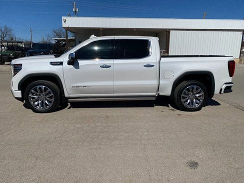 Used 2022 GMC Sierra 1500 Denali w/ Denali Reserve Package image 3