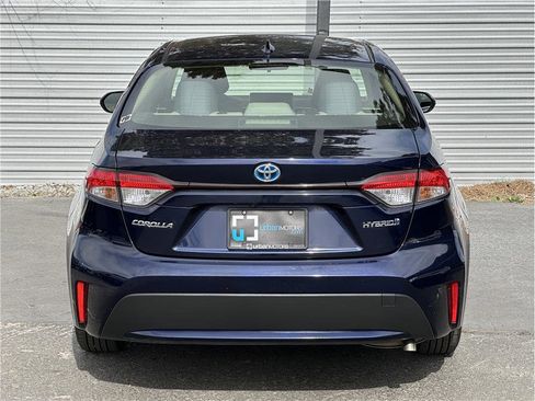 Used 2020 Toyota Corolla LE image 11