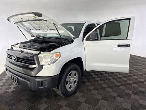 Used 2015 Toyota Tundra SR AWD/4WD image 10