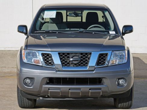 Used 2020 Nissan Frontier SV w/ Midnight Edition Floor Mats RWD image 40