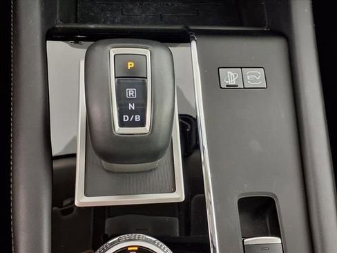 Used 2024 Mitsubishi Outlander SE image 24