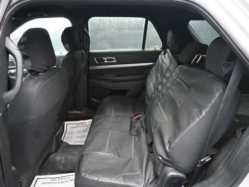 Used 2018 Ford Explorer XLT AWD/4WD image 14