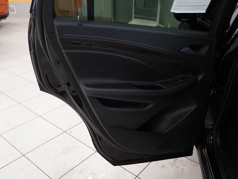 Used 2019 Buick Envision Essence FWD image 20