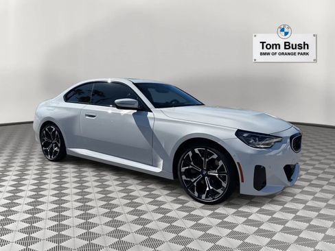 Certified 2025 BMW 230i Coupe w/ M Sport Package image 3