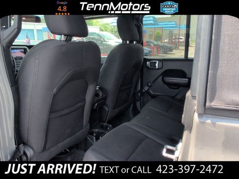 Used 2022 Jeep Gladiator Sport AWD/4WD image 11