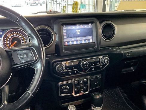Used 2021 Jeep Gladiator Sport AWD/4WD image 18