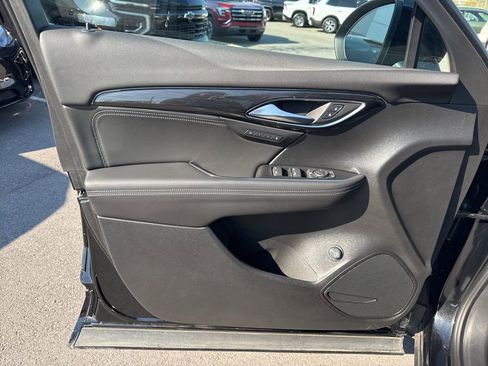 Used 2023 Buick Envision Essence w/ Sport Touring Package AWD/4WD image 10